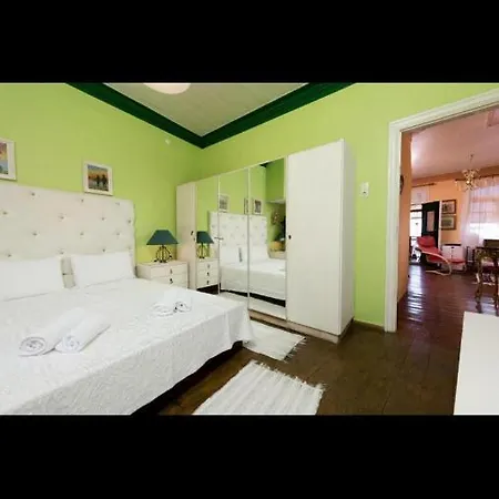 Apartment Barchelona Kallirakhi